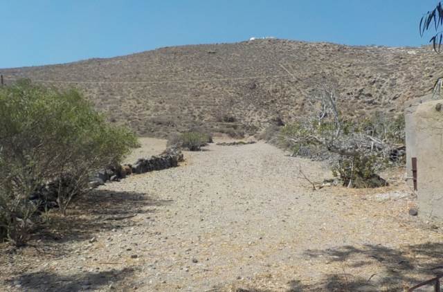 (For Sale) Land Agricultural Land  || Cyclades/Santorini-Thira - 3.530 Sq.m, 110.000€ 