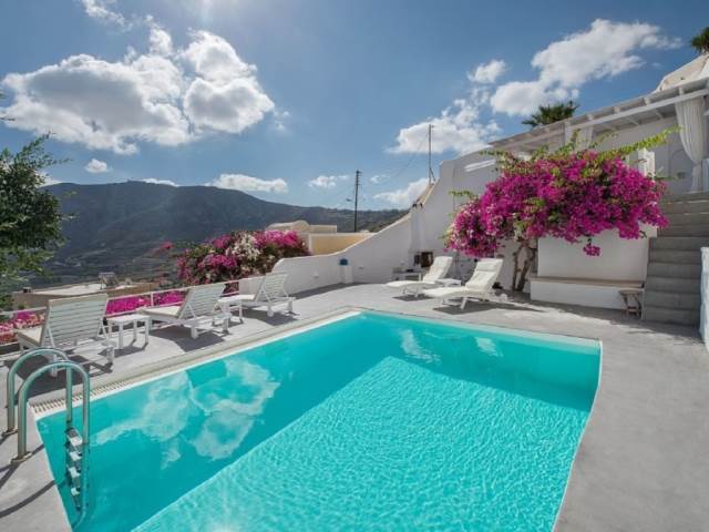 (For Sale) Residential Detached house || Cyclades/Santorini-Thira - 110 Sq.m, 3 Bedrooms, 600.000€ 